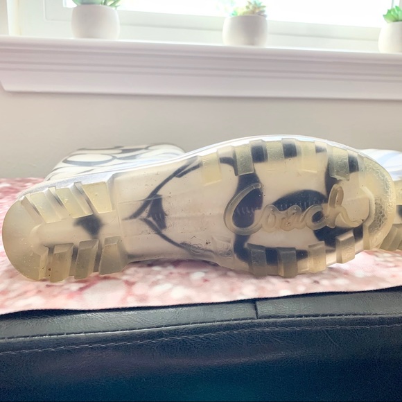 COACH CLASSIC SIGNATURE RAIN BOOTS - Picture 7 of 10